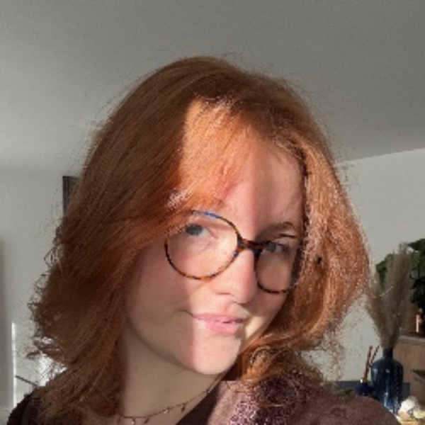 Inès