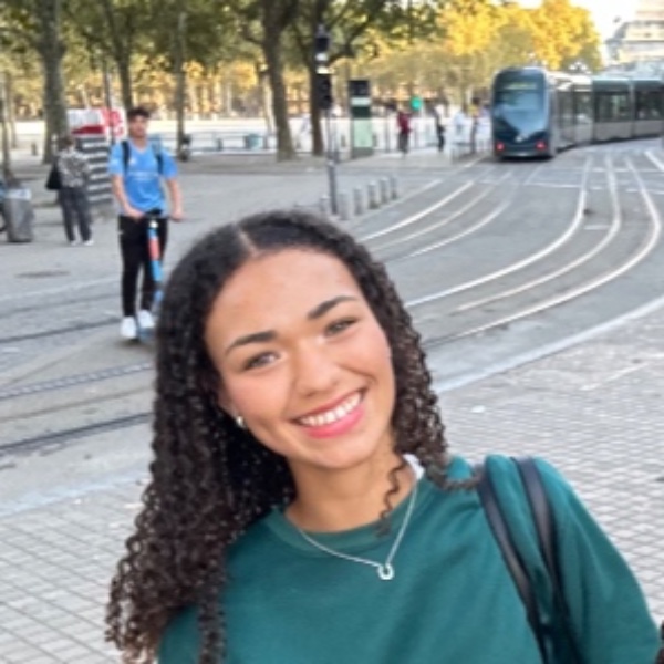 Angélina